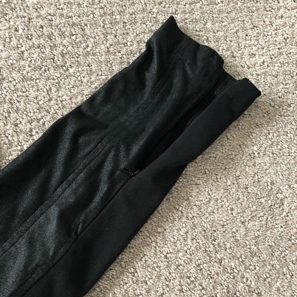 BCBG skinny straight leg faux leather leggings. XS - Picture 6 of 6